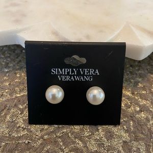 Vera Wang fashion earrings